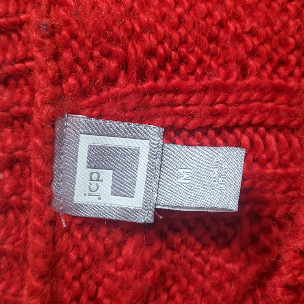 Red - Picture 2 of 7